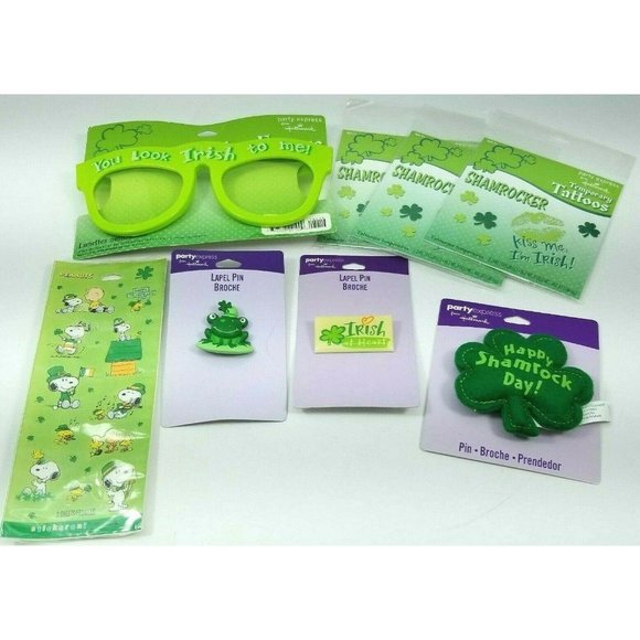 Hallmark St Patricks Day Lapel Pin Snoopy Shamrock - Picture 1 of 6